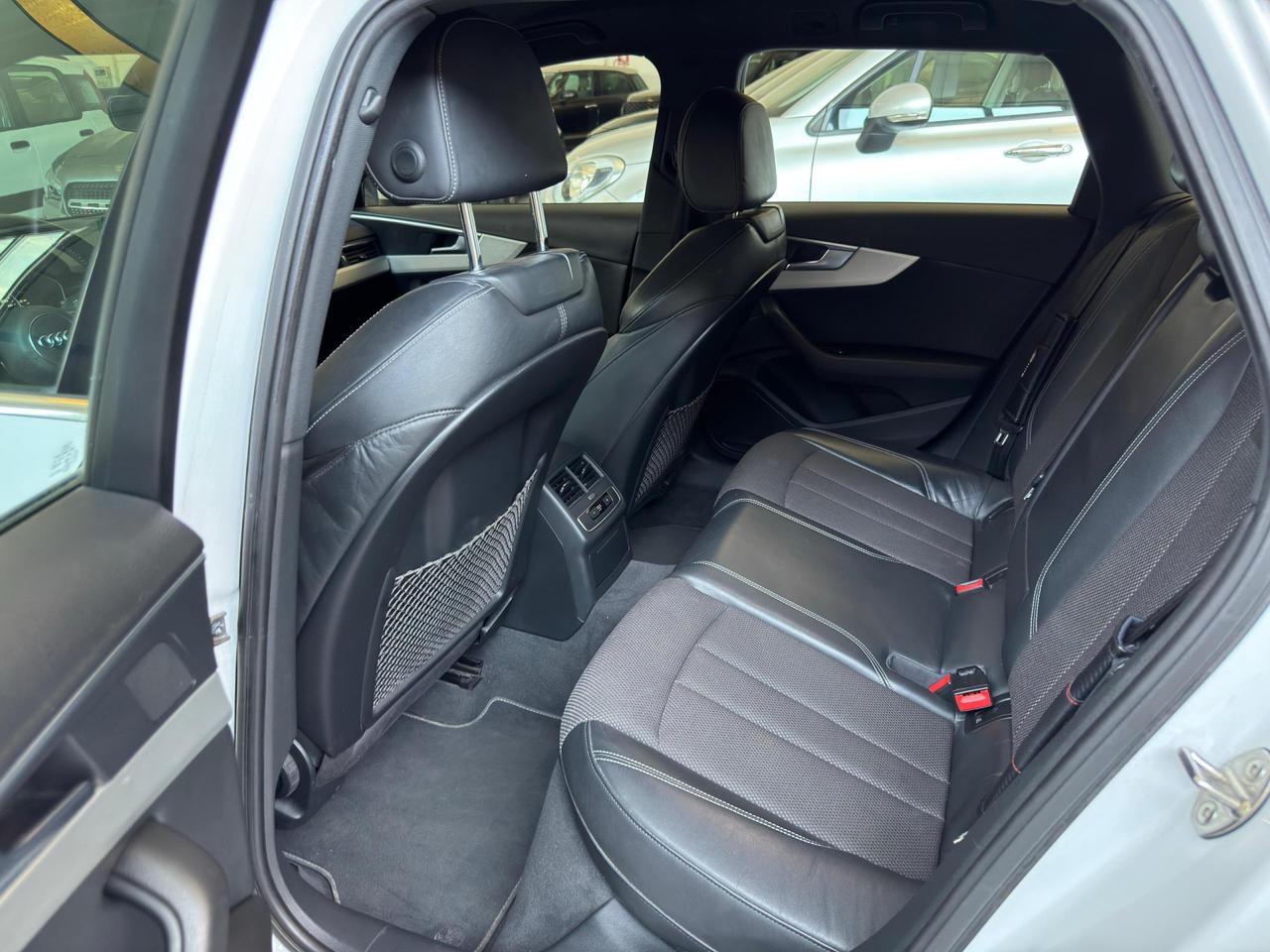Audi A4 Avant 40 2.0 tdi Sport quattro 190cv s-tronic S-LINE