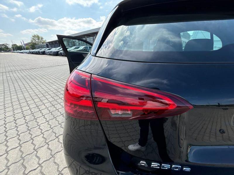 Mercedes-Benz Classe A A 250 e Plug-in hybrid Automatic Advanced Progressive