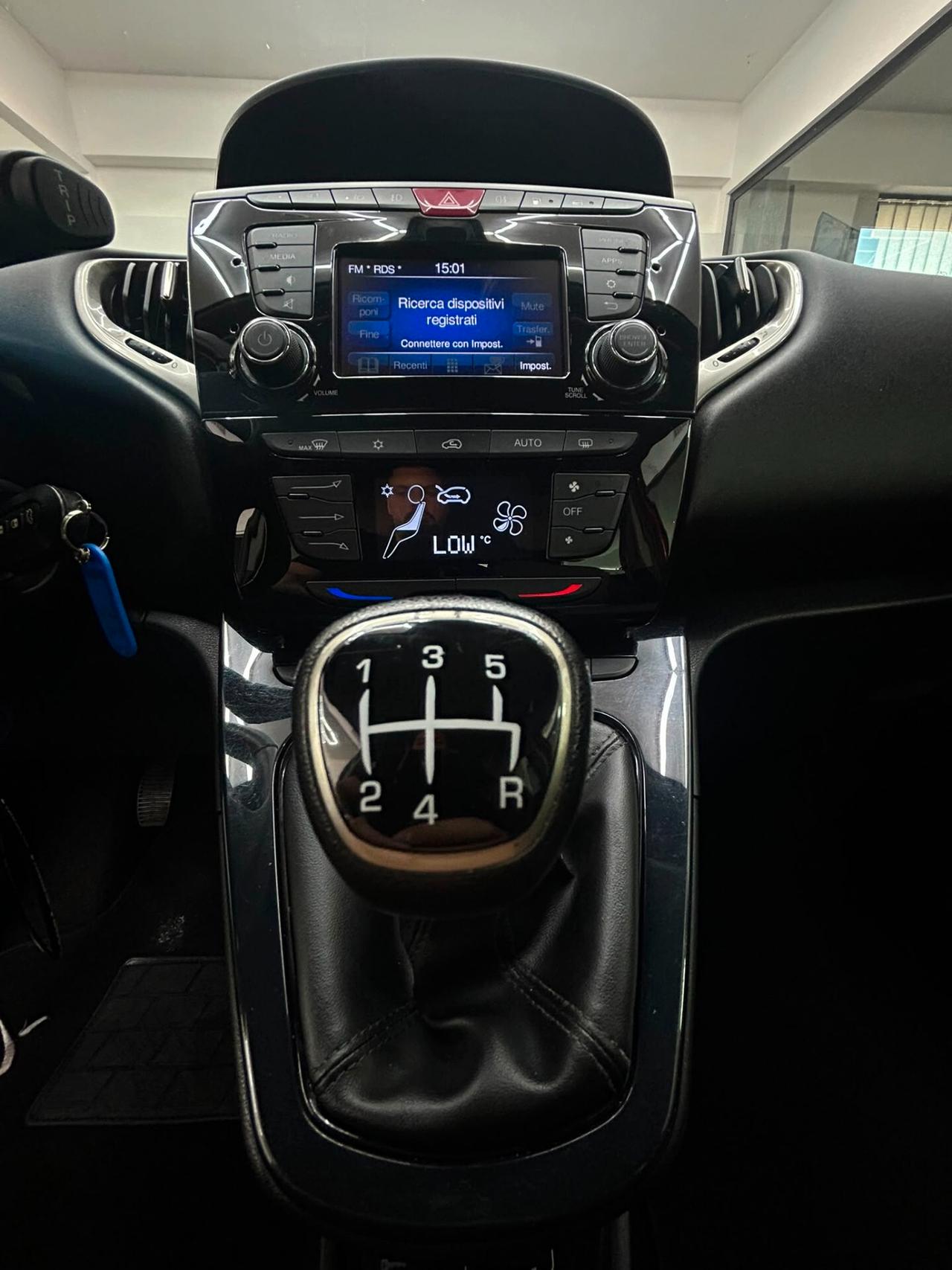 Lancia Ypsilon 1.2 benzina GPL 69 CV 5 Ecochic Gold