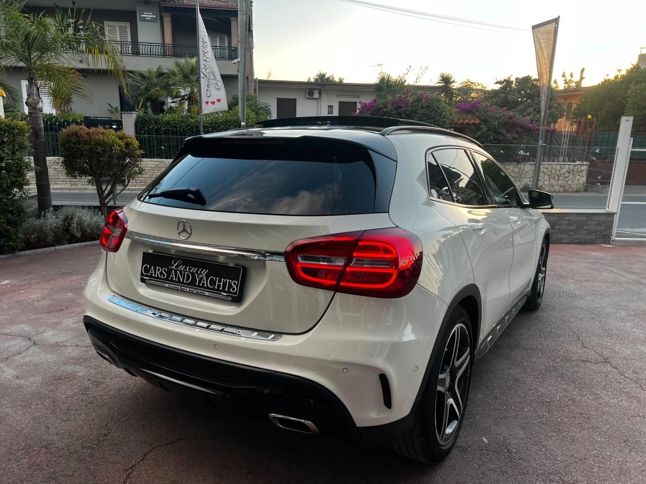 M-Benz GLA 220 CDI 4Matic Premium- AMG-TETTO- FULL