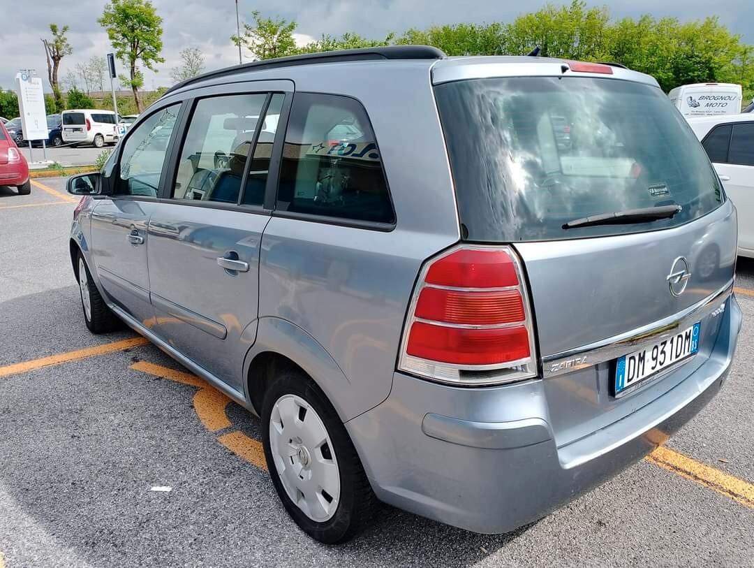 Opel Zafira 1.6 16V ecoM 94CV Cosmo