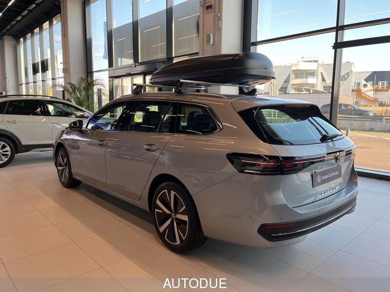 Volkswagen Passat 1.5 TSI EHYBRID BUINESS DSG 204 C MY 24