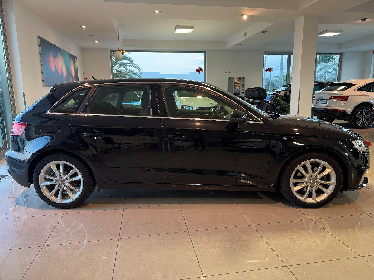 AUDI A3 SPB 1.6 TDI S tronic Sport Navi/Xeno/Led