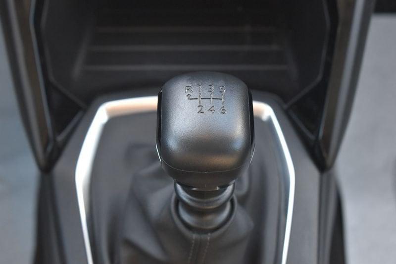 Peugeot 2008 2008 PureTech 100 S&S Active Pack