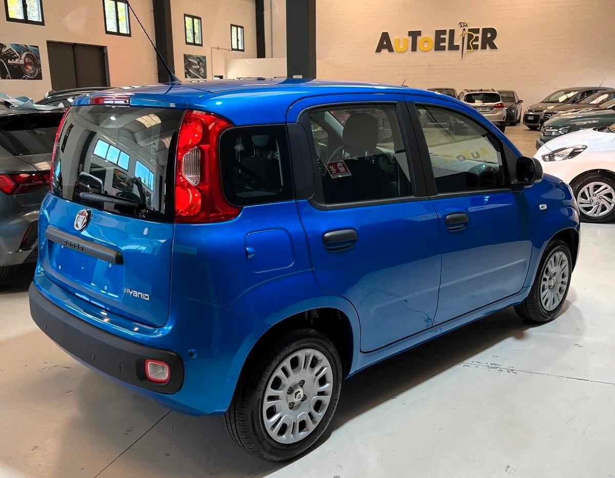 Fiat Panda 1.0 FireFly S&S Hybrid Pandina