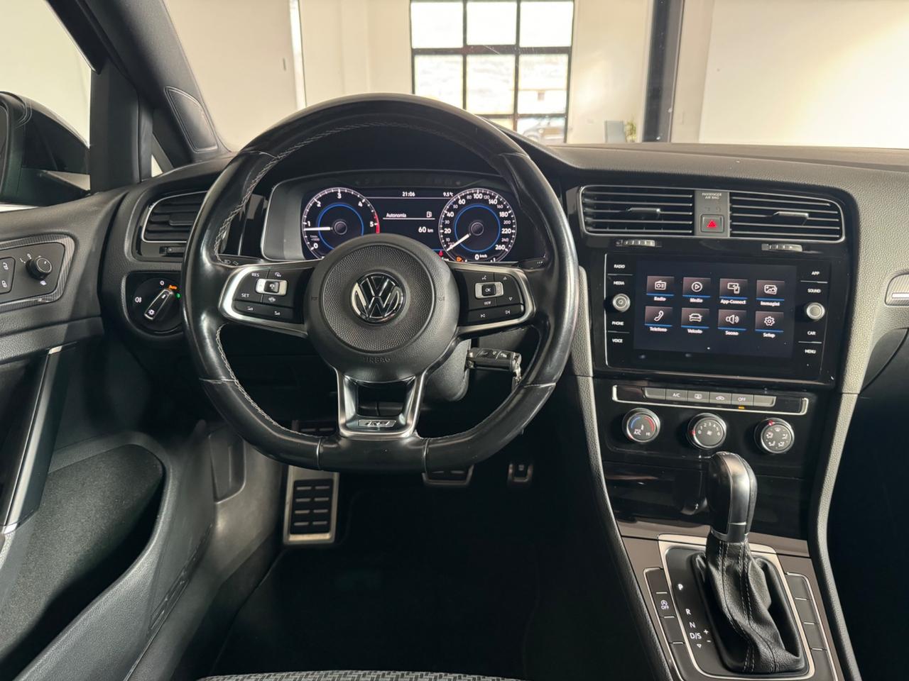 Volkswagen Golf 7.5 1.6 TDI 115CV R-Line *Tetto*