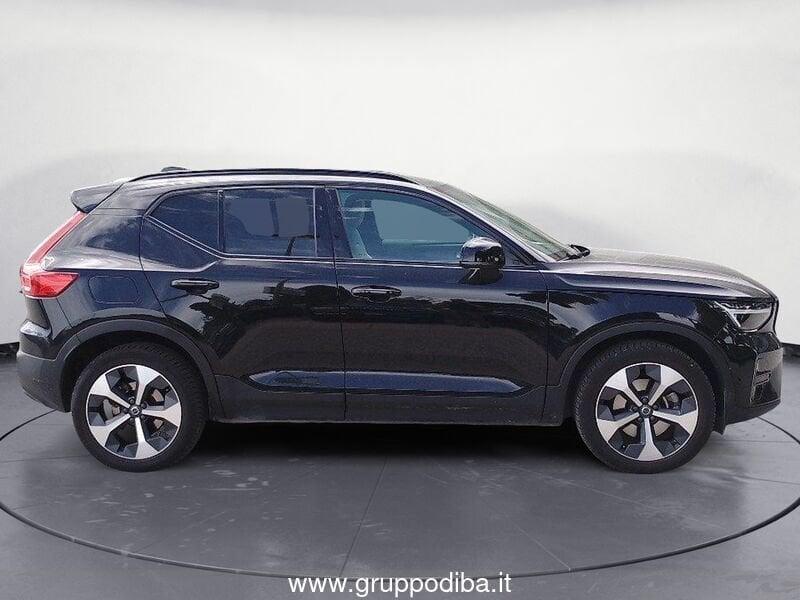 Volvo XC40 2023 2.0 b3 Ultimate Dark auto