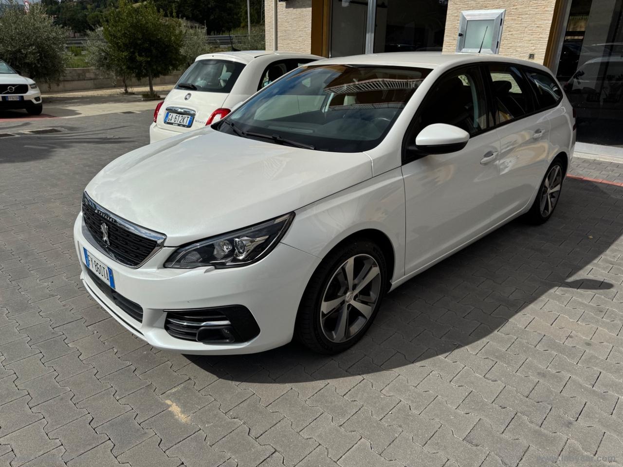 PEUGEOT 308 BlueHDi 130 S&S EAT6 Active