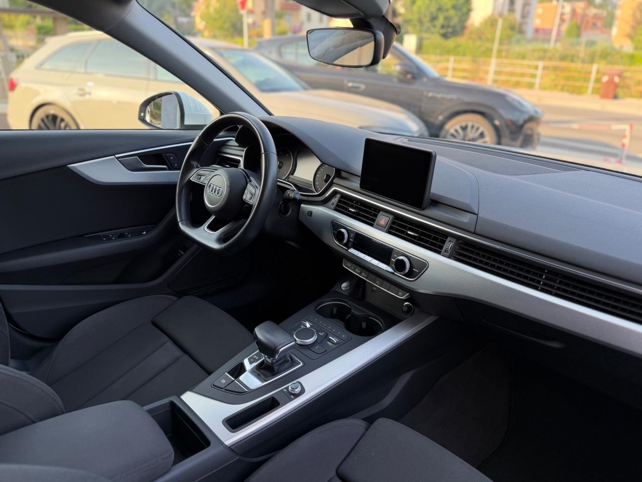 Audi A4 Avant 2.0 TDI 150 CV ultra S tronic Sport
