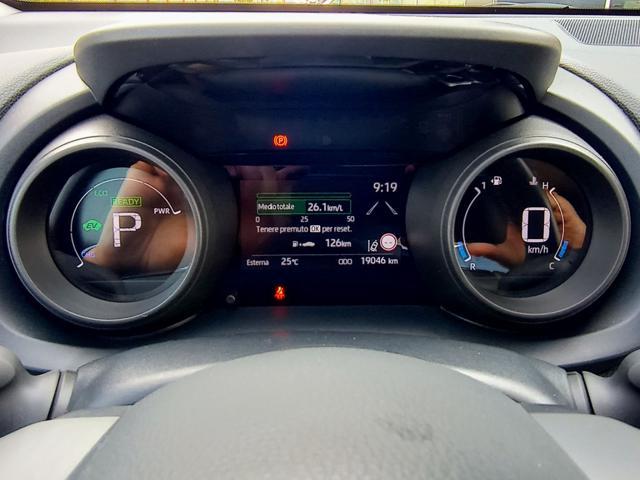 TOYOTA Yaris 1.5 Hybrid 5 porte Trend