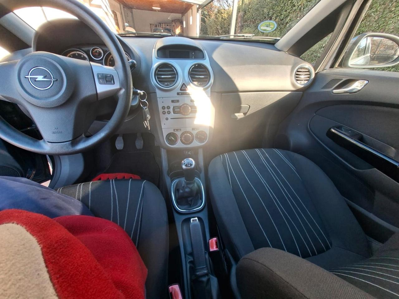 Opel Corsa 1.2 5 porte Edition