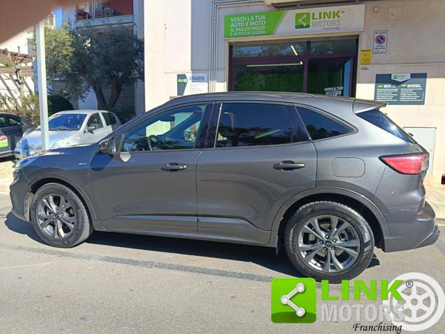 FORD Kuga 2.5 Full Hybrid 190 CVT 2WD ST-Line Design