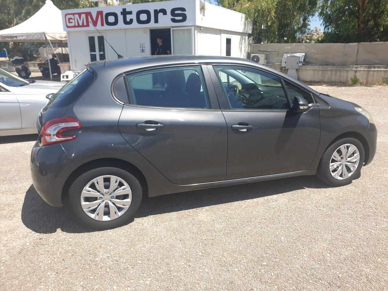 Peugeot 208 1.4 HDi 68 CV 5 porte Access