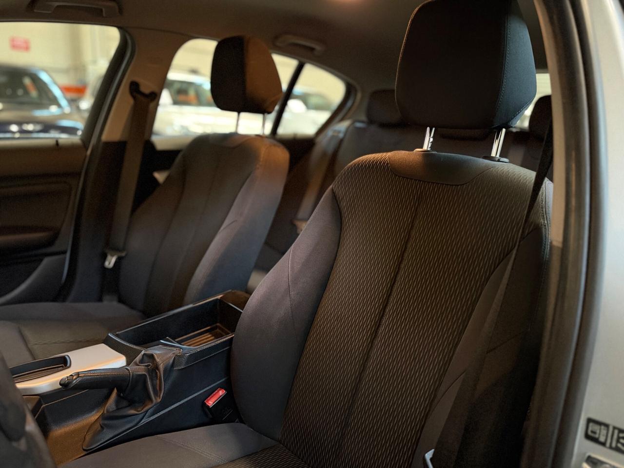 Bmw 116 116d 5p. Efficient Dynamics Urban NEOPATENTATI