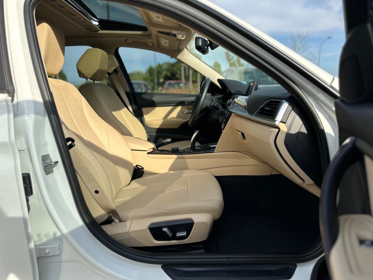 Bmw 320i berlina Business Advantage aut.