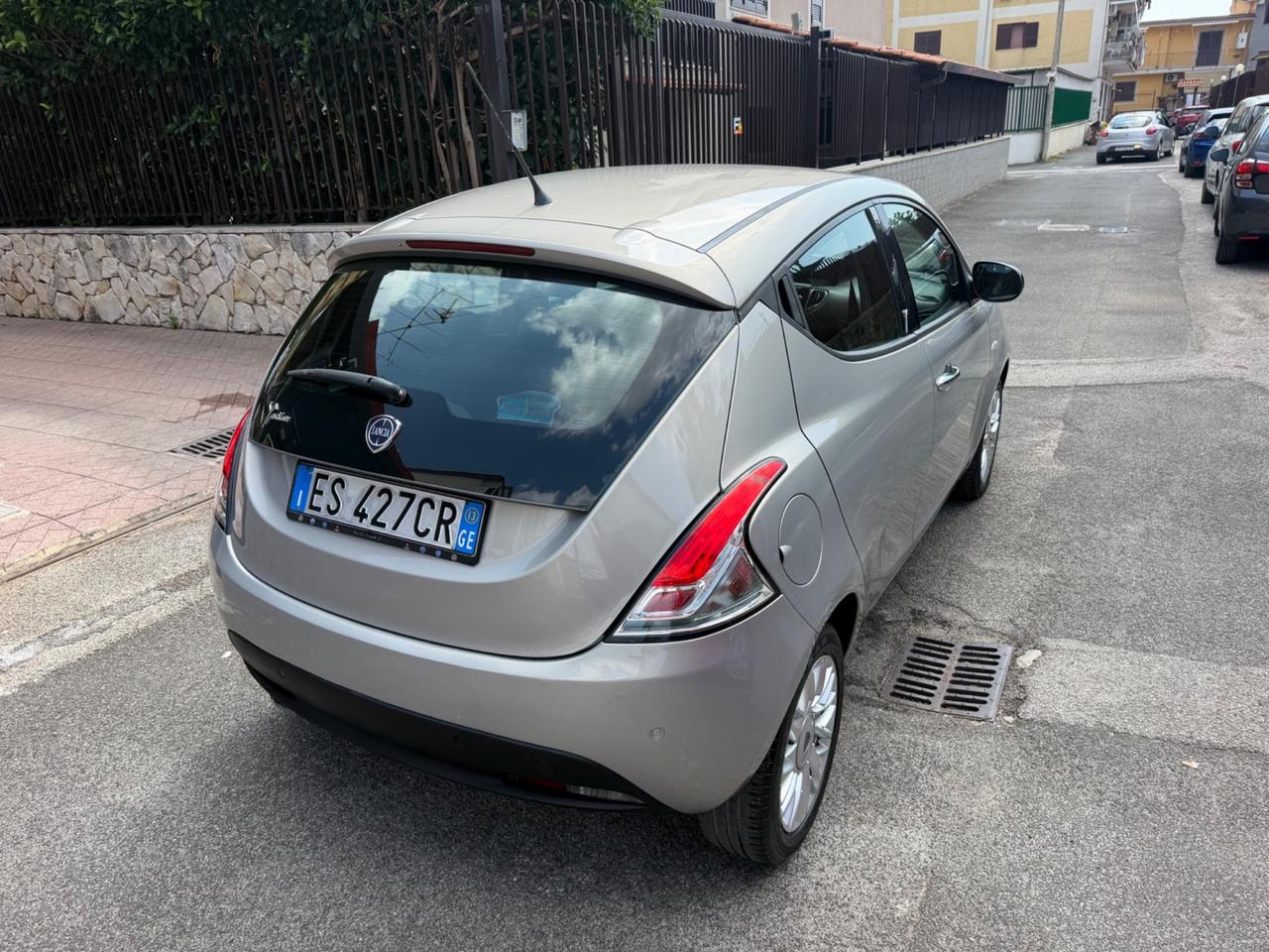 Lancia Ypsilon 0.9 TwinAir 85 CV 5 porte S&S DFN Platinum