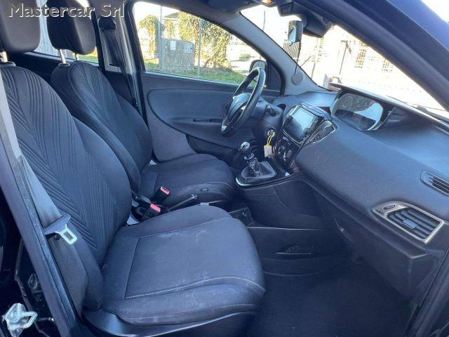 LANCIA Ypsilon 5p. Neopatentati 1.0 hybrid Gold tg: GK578ZB