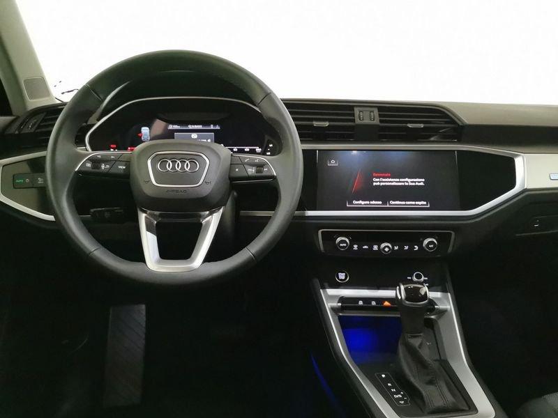 Audi Q3 35 2.0 tdi Business s-tronic