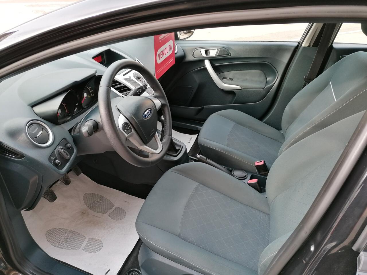 Ford Fiesta Ikon 1.4 TDCi 70CV 5 porte