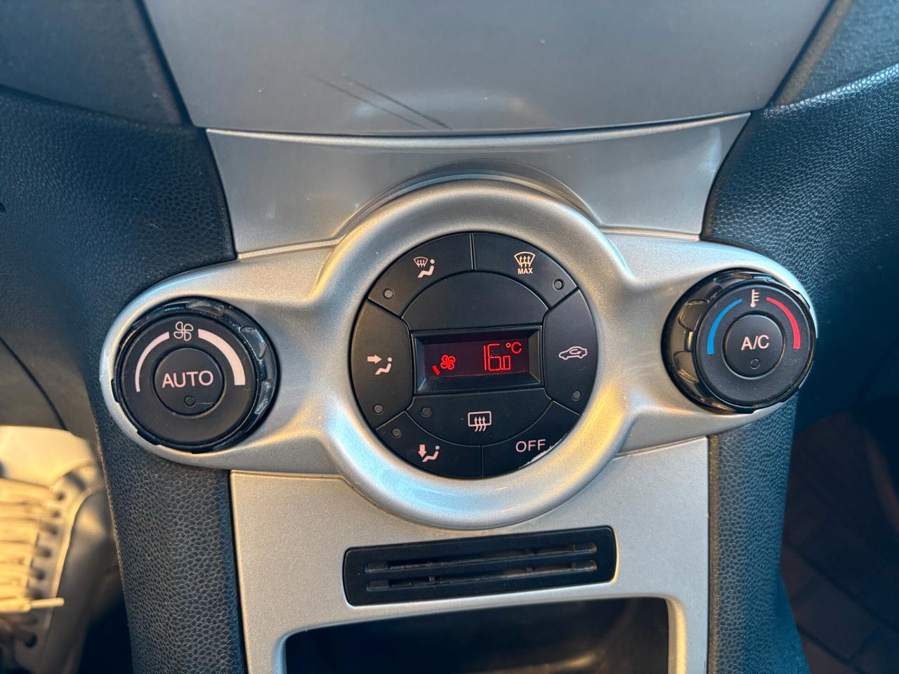 Ford Fiesta 1.4 TDCi 5p. Titanium -2009