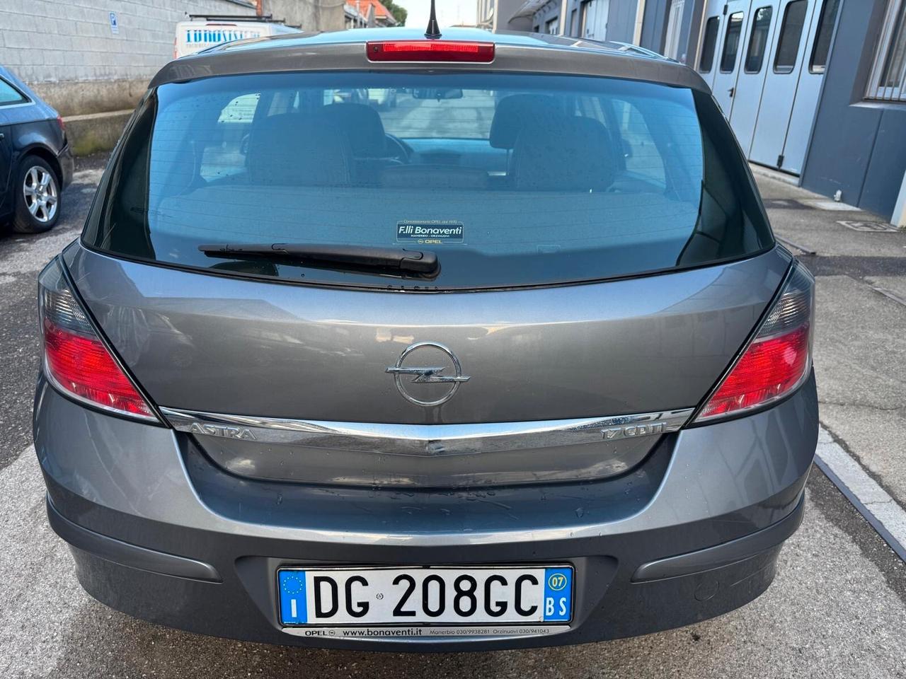 Opel Astra 1.7 CDTI 101CV 5 porte Enjoy*NEOPATENTATI