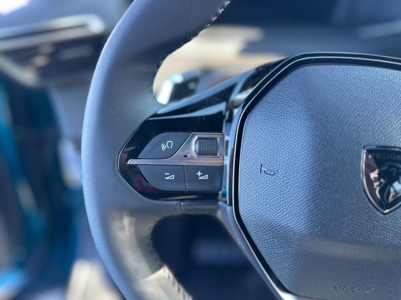 PEUGEOT 2008 II 2023 - 2008 1.2 puretech Allure s&s 100cv