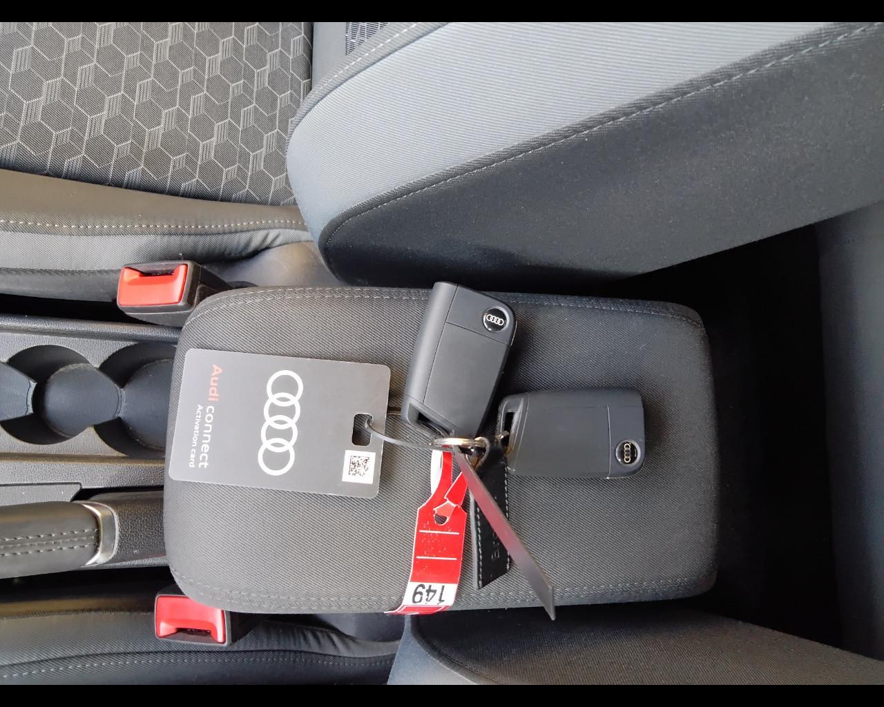 AUDI A1 II 2022 allstreet - A1 allstreet 30 1.0 tfsi Identity Contrast 116cv s tronic