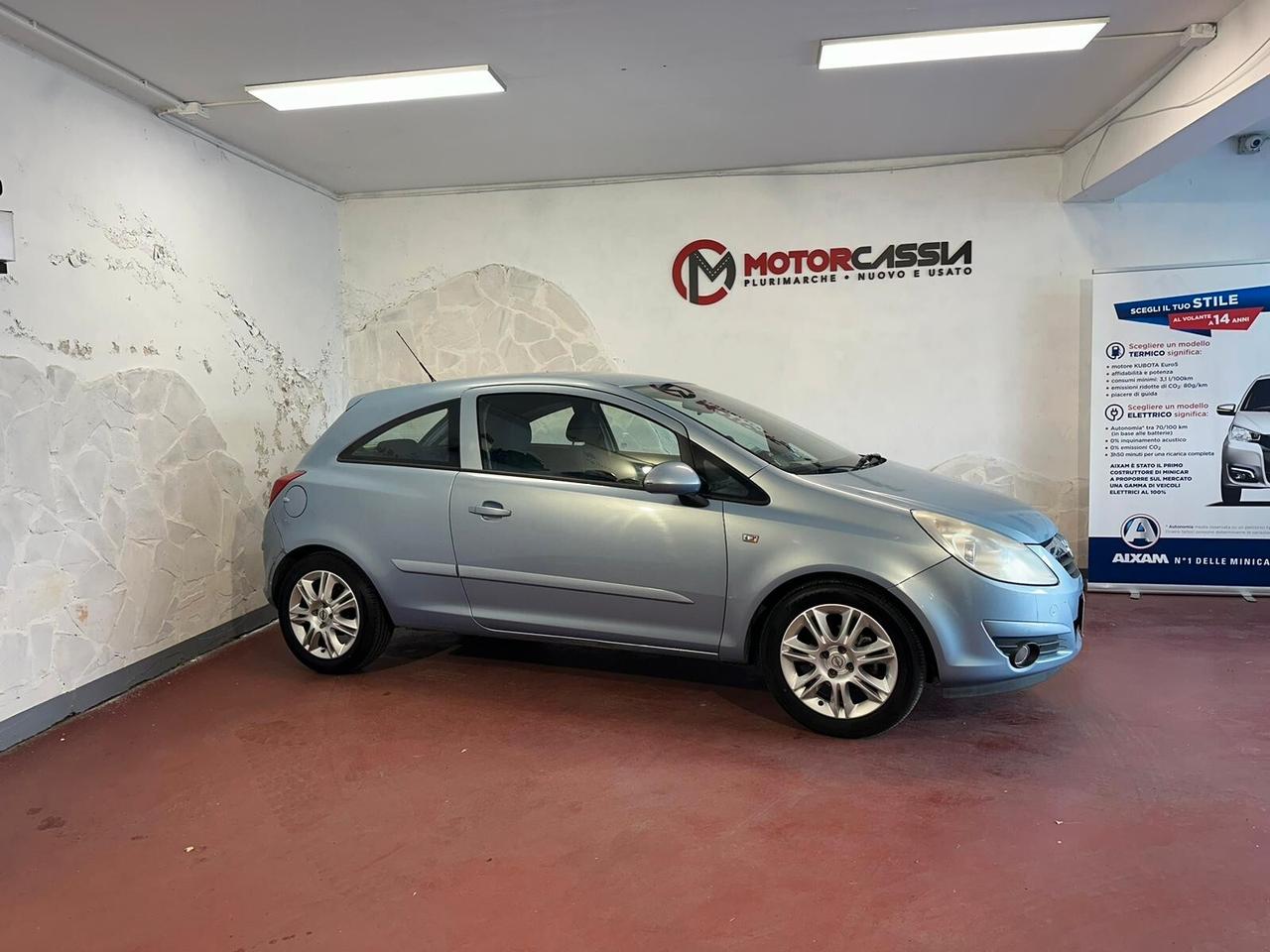 Opel Corsa 1.2 3 porte Club