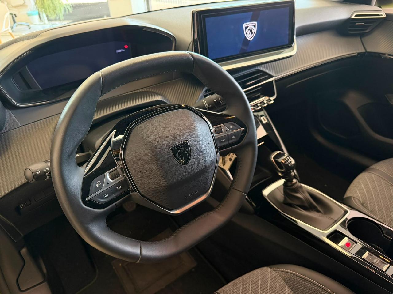 PEUGEOT 208 PureTech 100 S&S 5p. ALLURE