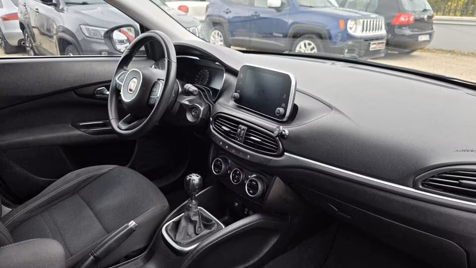 Fiat Tipo 1.6 Mjt S&S SW Lounge