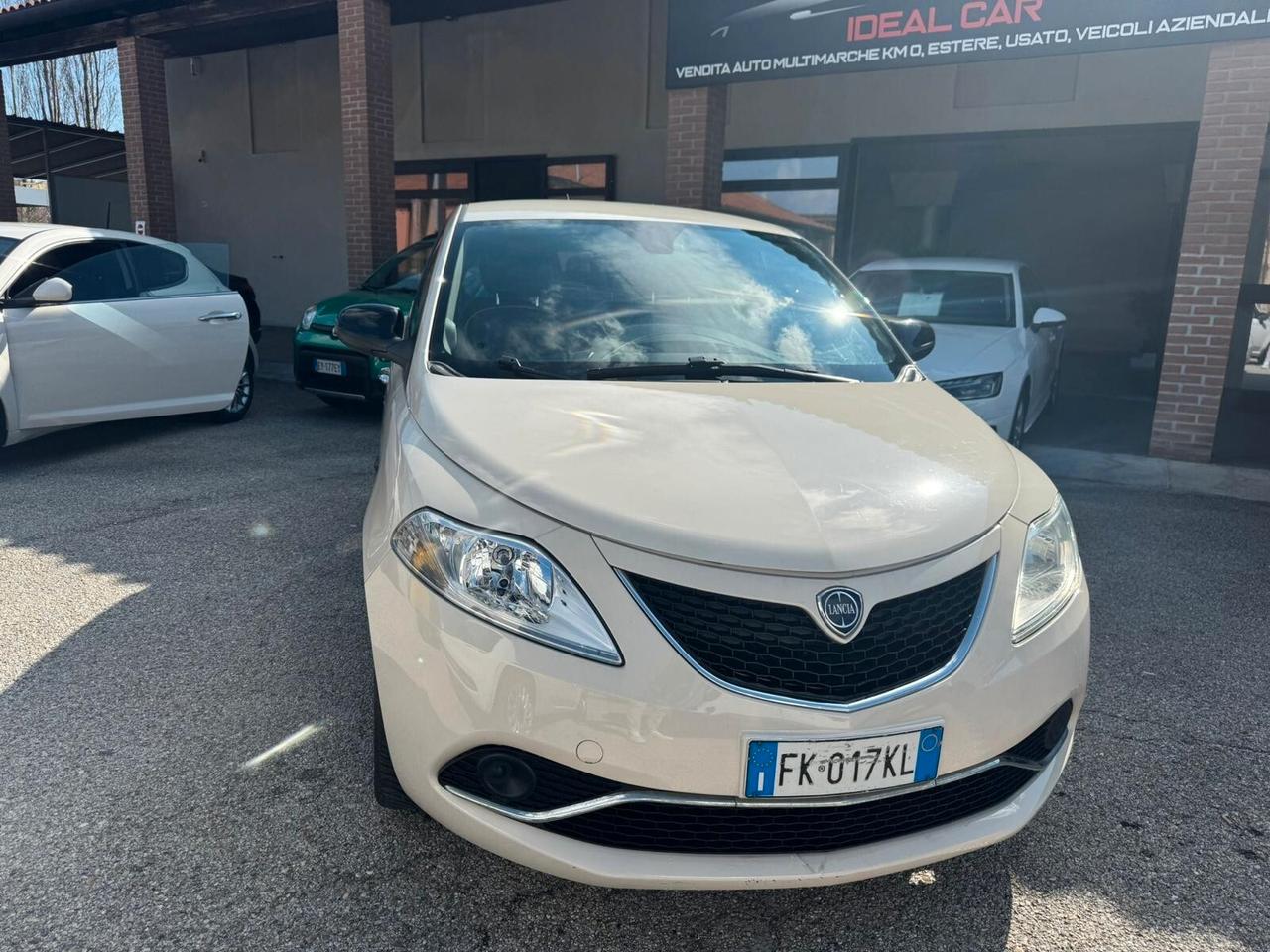 Lancia Ypsilon 1.3 MJT 16V 95 CV 5 porte S&S Silver
