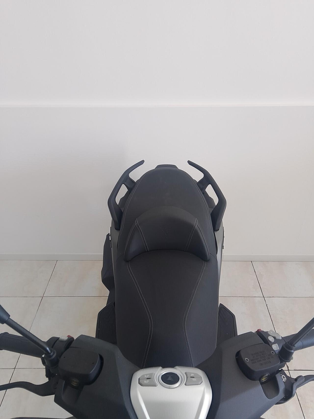 Voge Sfida SR4 400