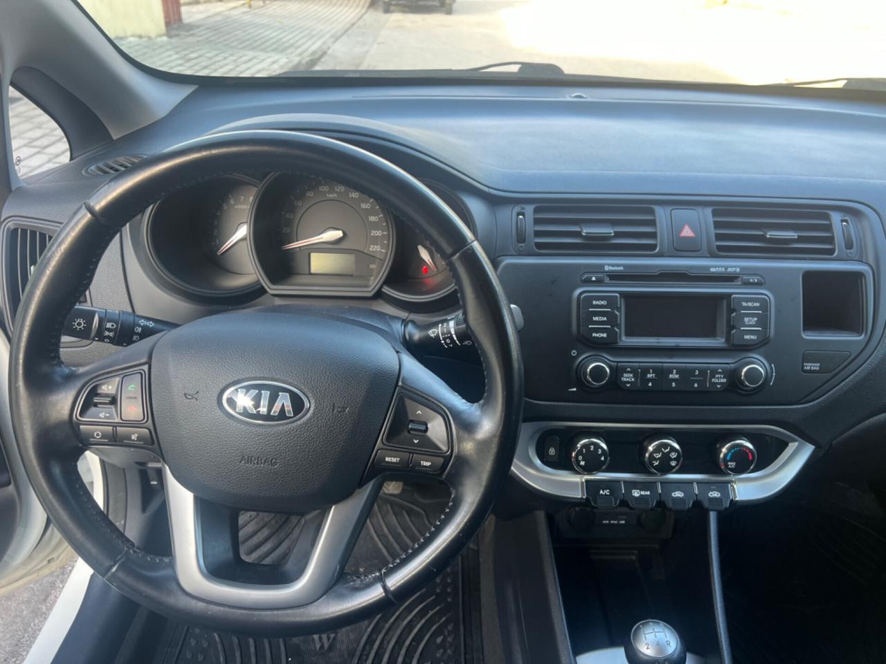 Kia Rio 1.2 CVVT 5p. Active 2014