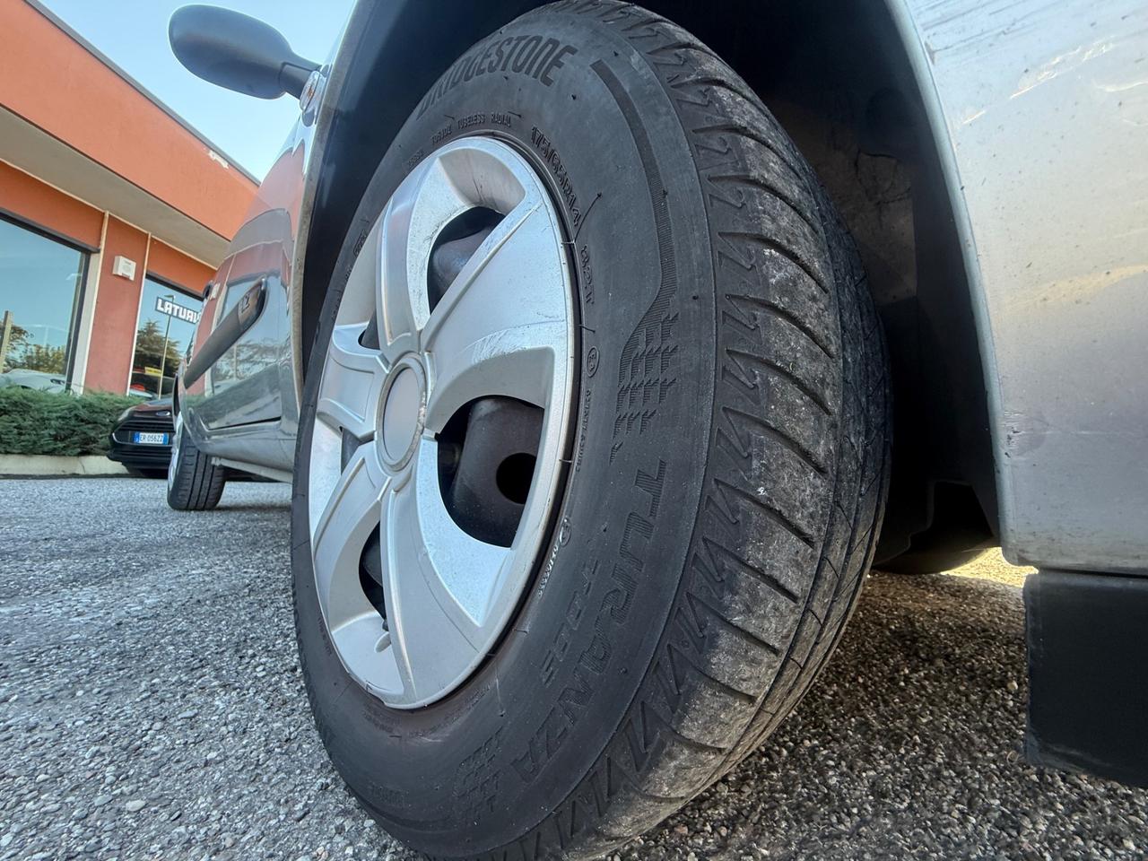 Renault Clio 1.2 16V cat 3 porte Confort Authentique