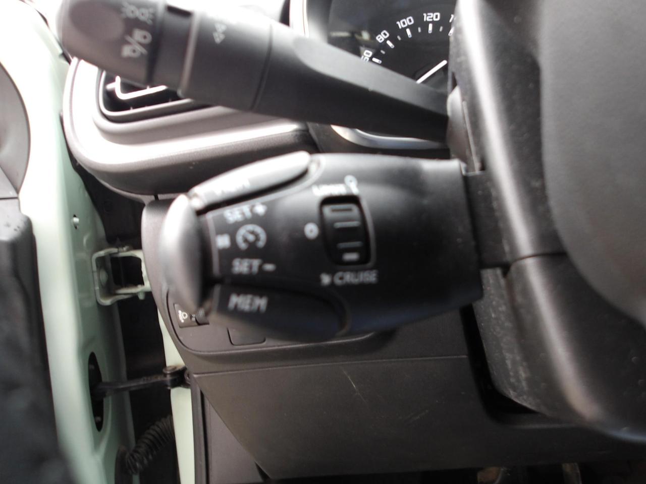 Citroen C3 1.2 puretech Shine 82cv