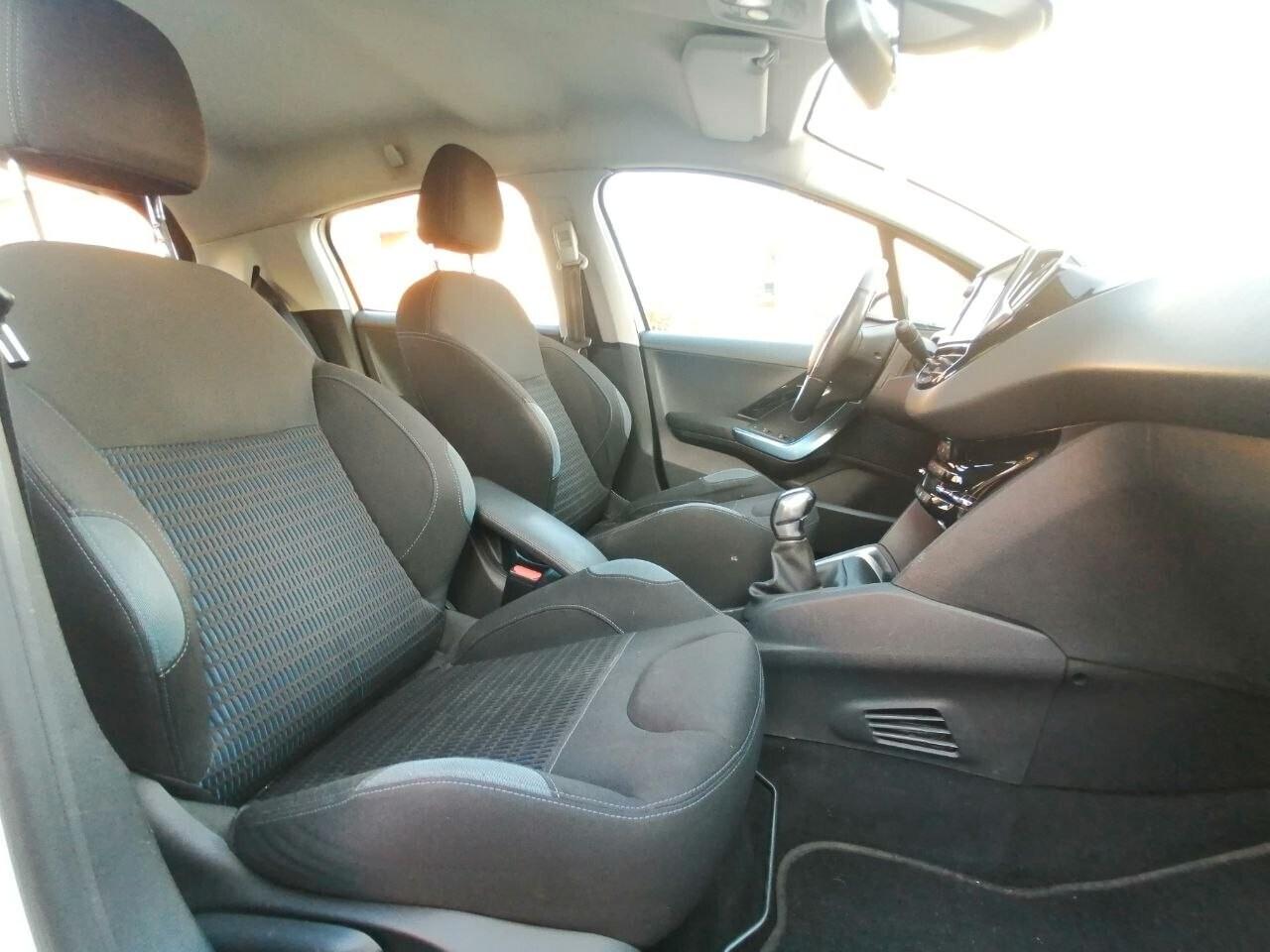 Peugeot 208 1.6 e-HDi 92 CV 5 porte Allure