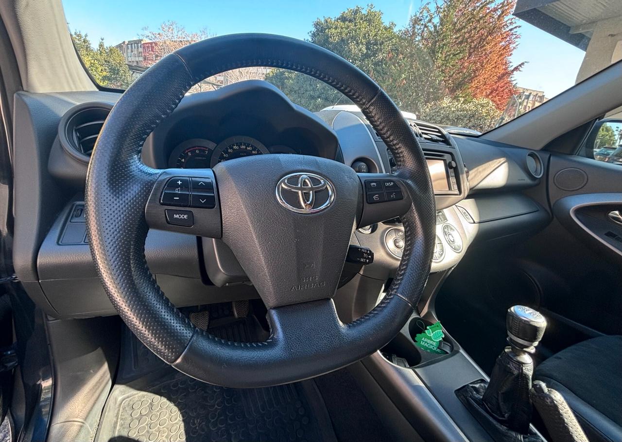 Toyota RAV 4 RAV4 Crossover 2.2 D-4D 150 CV Lounge