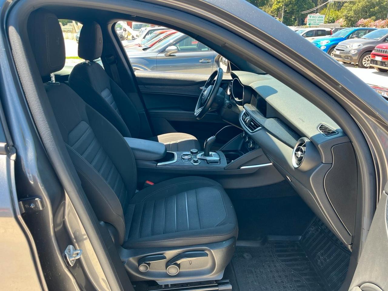 Alfa Romeo Stelvio 2.2 Turbodiesel 190 CV AT8 Q4 Business - Unico proprietario - 46.957 KM