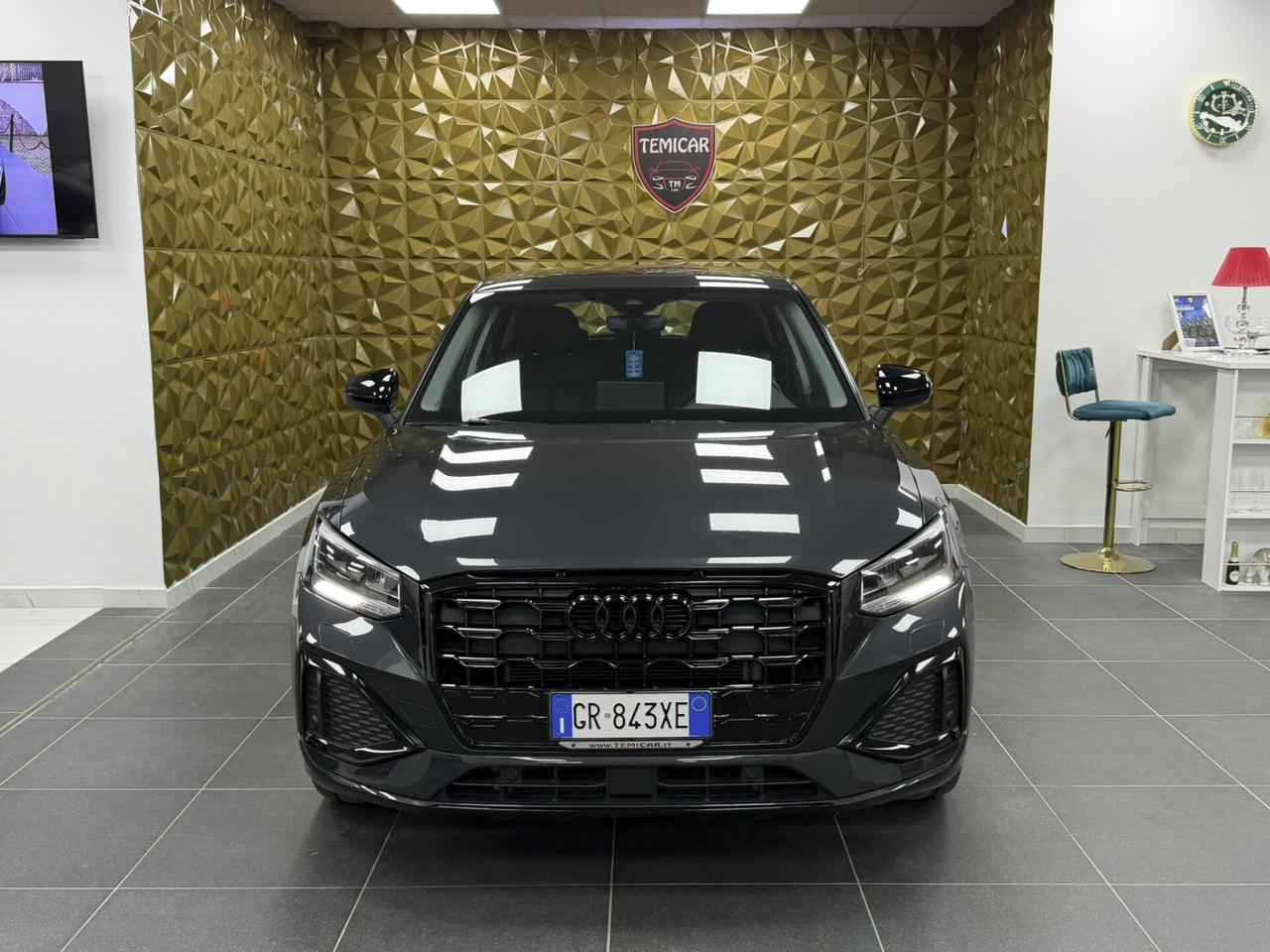Audi Q2 35 TDI quattro S tronic Identity Black