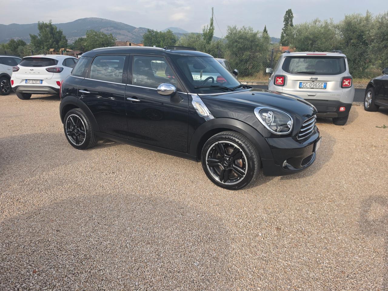 Mini Cooper Countryman 1.6 D neopatentati