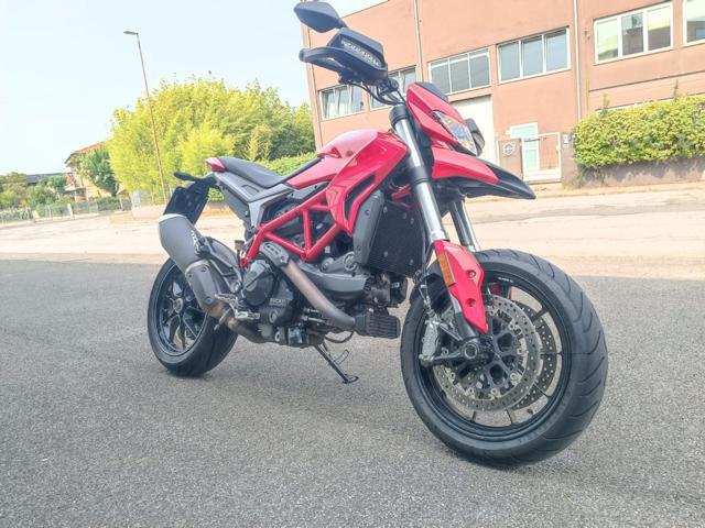 DUCATI Hypermotard 939 939