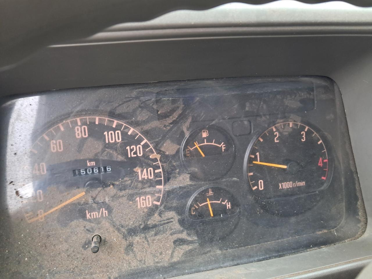 ISUZU RIBALTABILE TRILATERALE