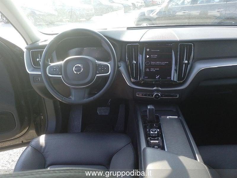 Volvo XC60 II 2018 Diesel 2.0 b4 Momentum Pro awd auto