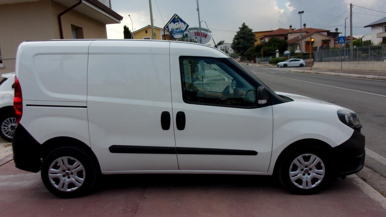 Fiat Doblo Doblò 1.6 MJT 105CV S&S PC-TN Cargo Lounge