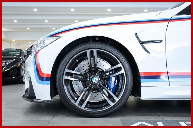 BMW M4 Coupé | M PERFOMANCE | FULL CARBON SPEC