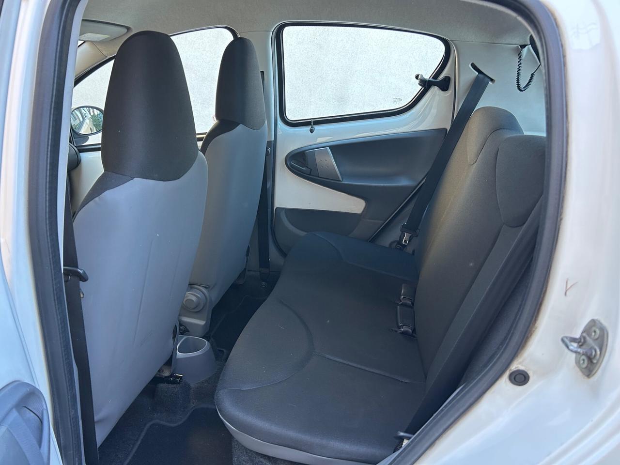 Toyota Aygo 1.0 benz ideale per neopatentati