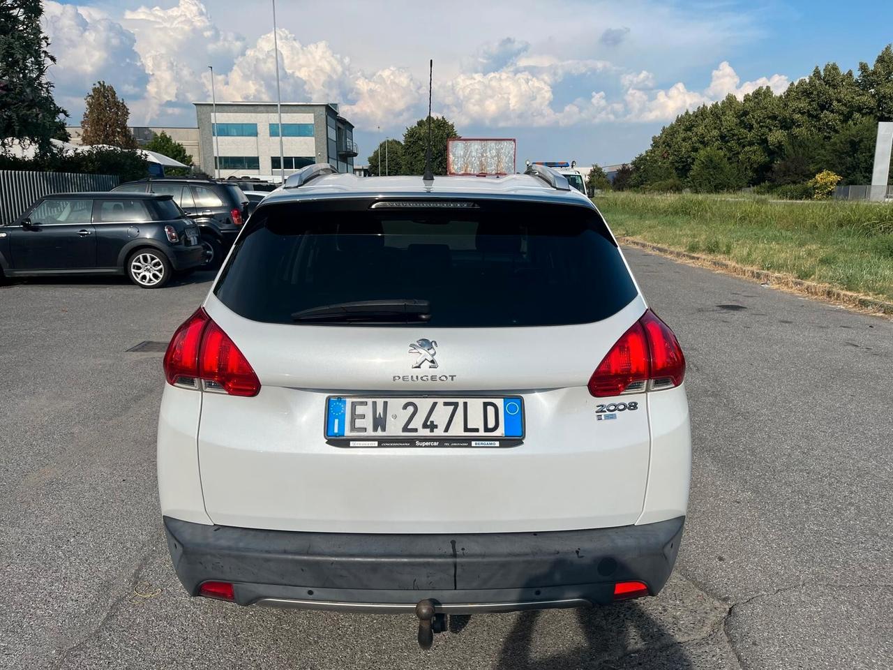 Peugeot 2008 1.6 e-HDi 92 CV **GANCIO TRAINO**