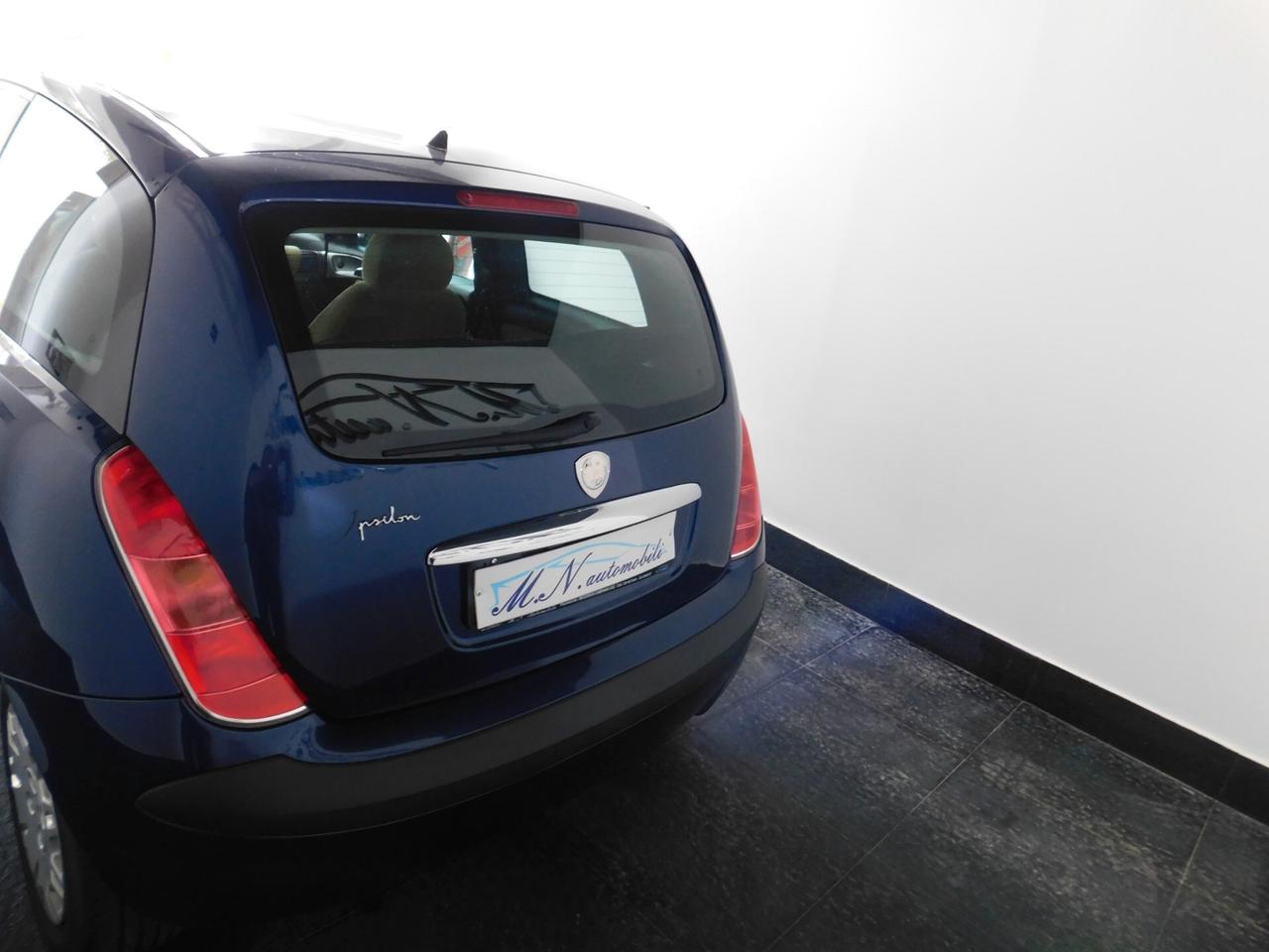 Lancia Ypsilon 1.2 Argento