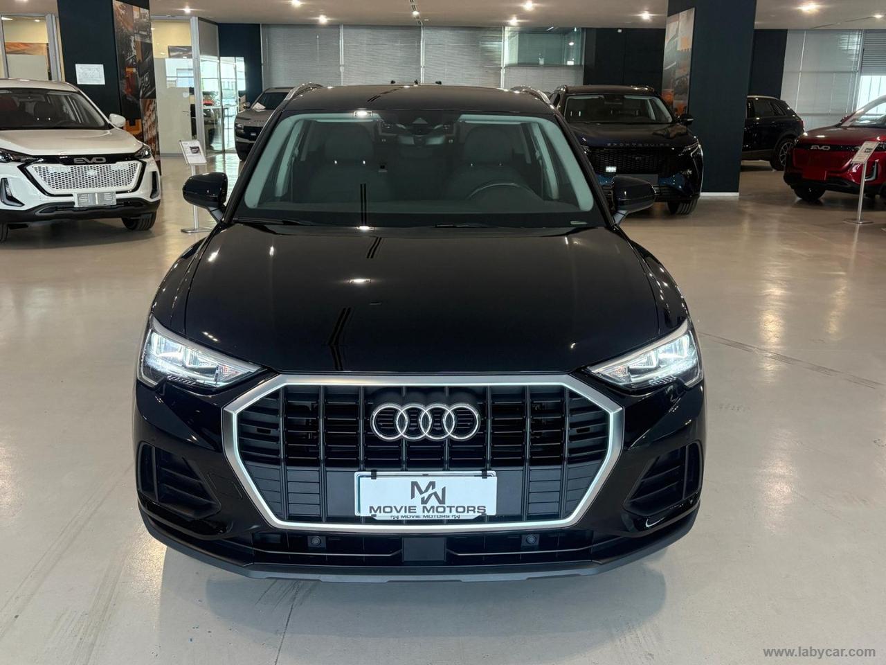 AUDI Q3 35 TDI S tronic Business Advanced