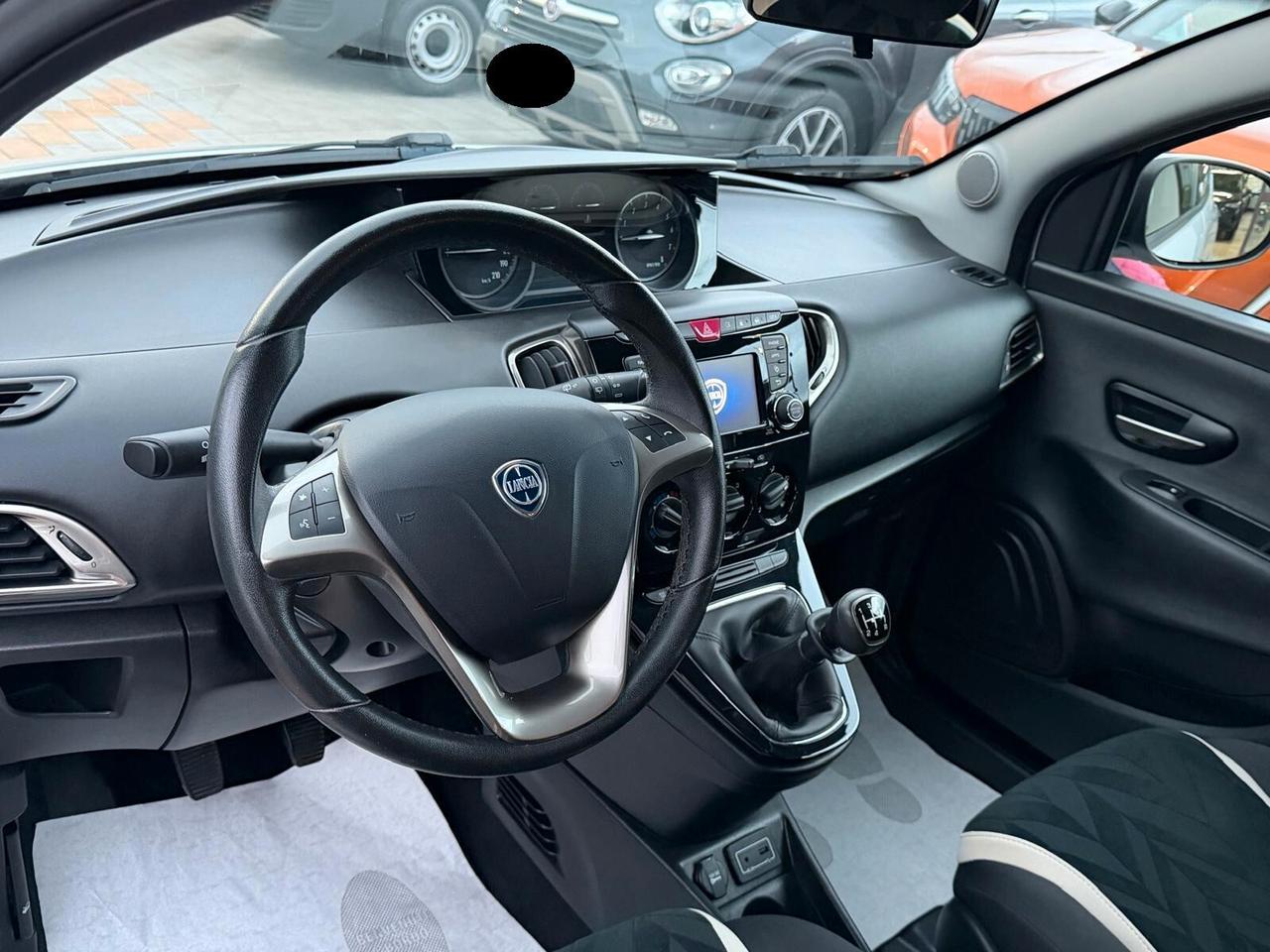 Lancia Ypsilon 1.2 69 cv. EcoChic GOLD (Imp GPL)